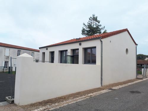 Réhabilitation - Espace associatif - St Vivien (17)