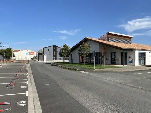 Construction d'une Pharmacie et Cabinet médical