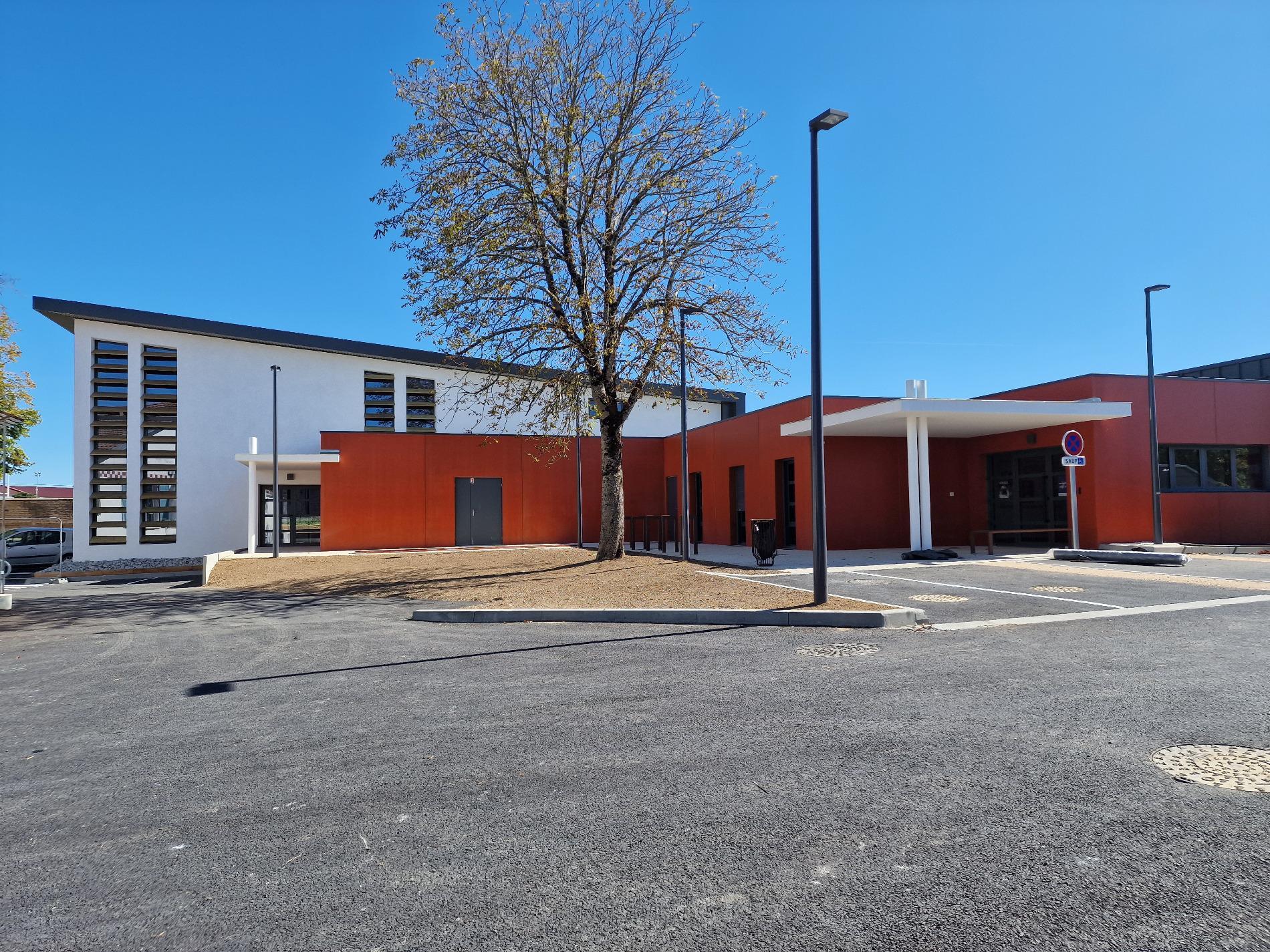 Livraison Salle Multisports de Surg&egrave;res