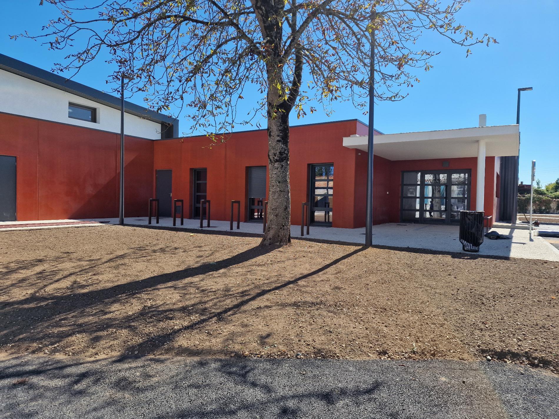 Livraison Salle Multisports de Surg&egrave;res